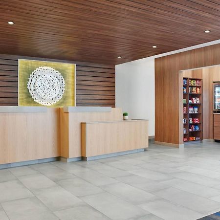Fairfield By Marriott Inn & Suites בטביה מראה חיצוני תמונה